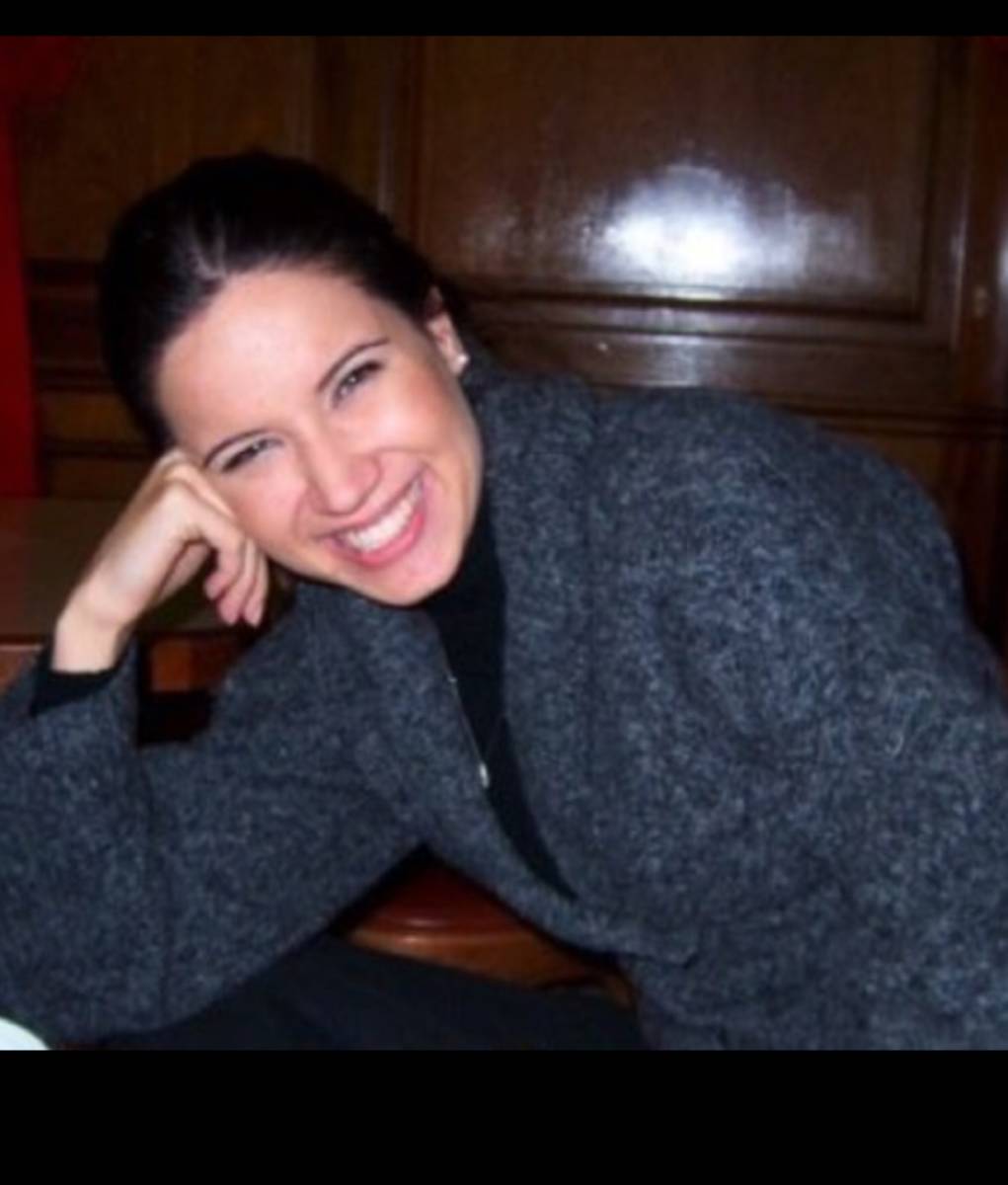 mugeparlatir@yahoo.com